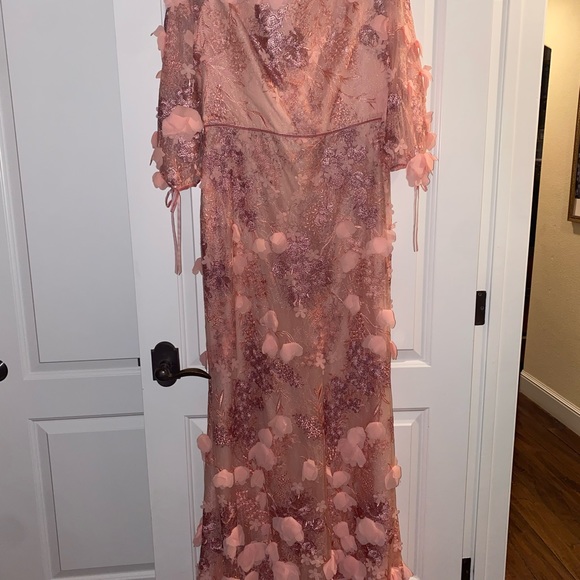 Marchesa Norte Pink 3D flower gown size 16 - Picture 5 of 7